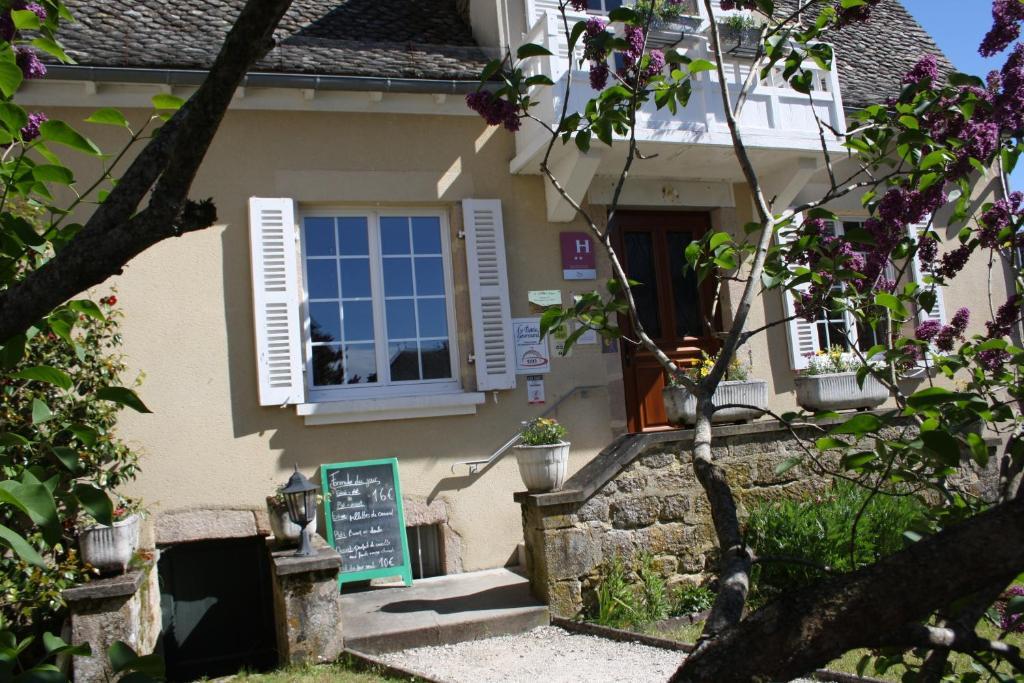 Auberge De Saint Julien Aux Bois Ngoại thất bức ảnh