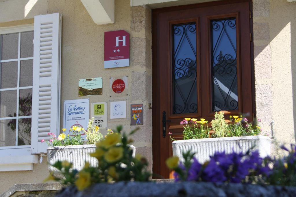 Auberge De Saint Julien Aux Bois Ngoại thất bức ảnh
